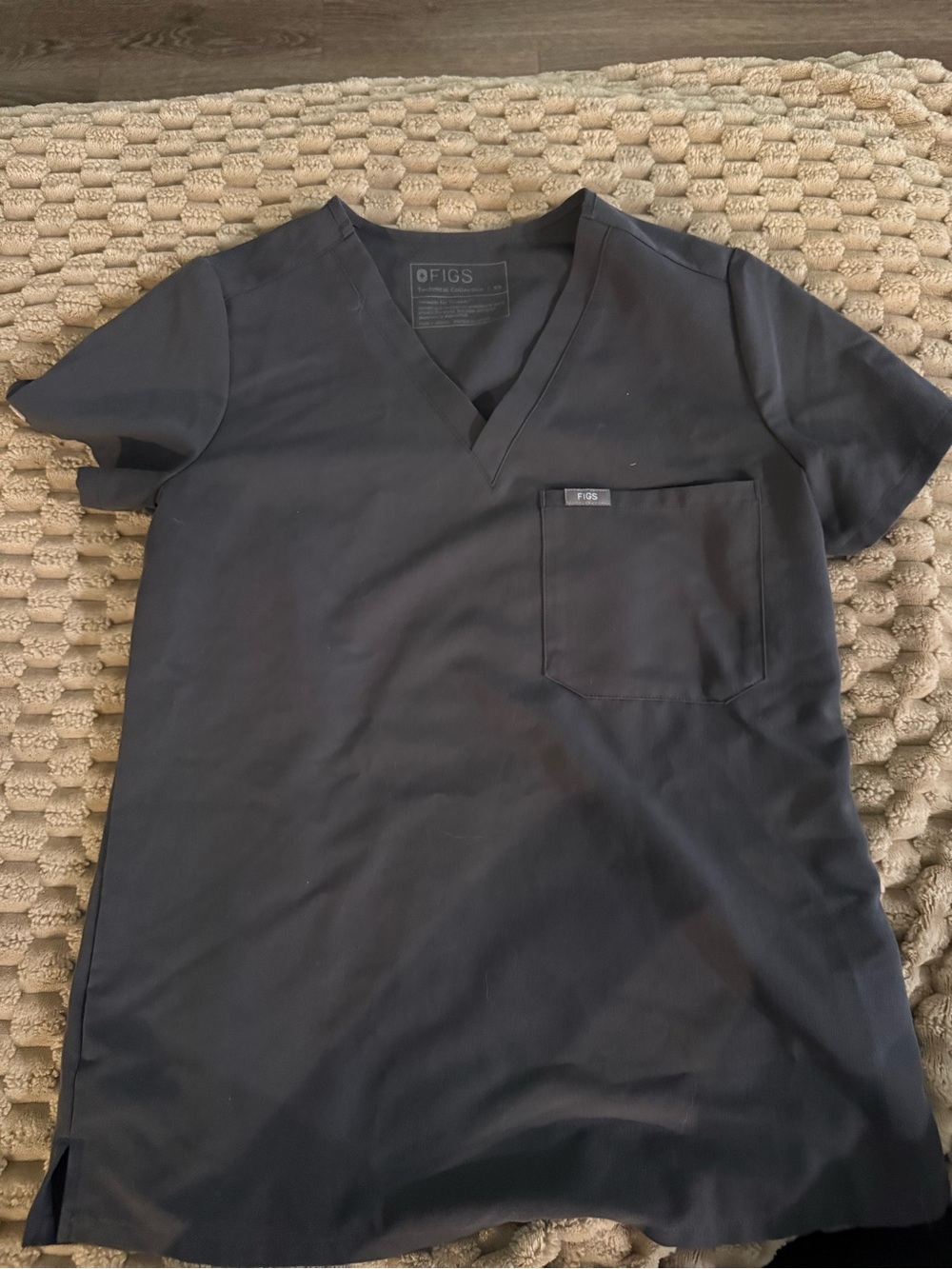 FIGS Womens Grey V-Neck Scrub Top